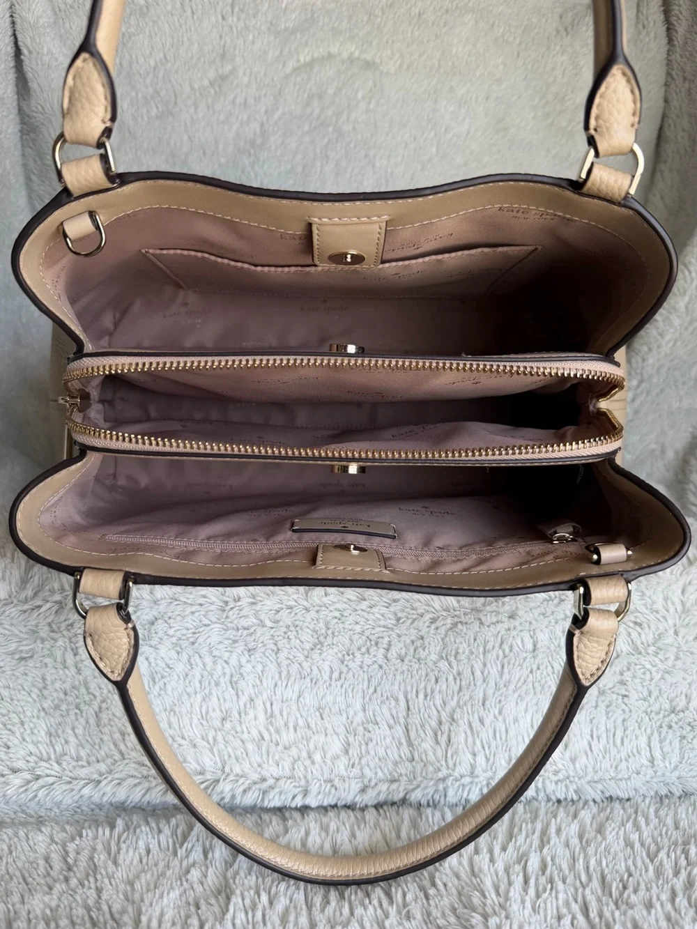 Kate Spade Two-Tone Beige & Cream Leather Shoulder Bag
